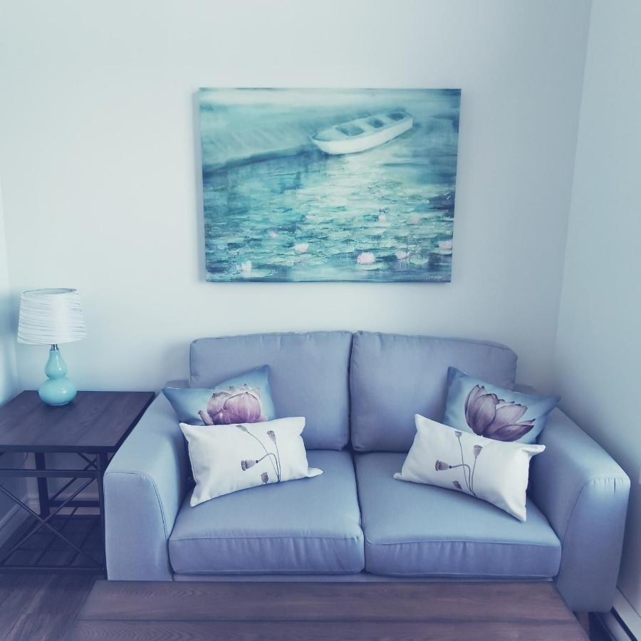 Knotty Pine Ocean Front - Adults Only