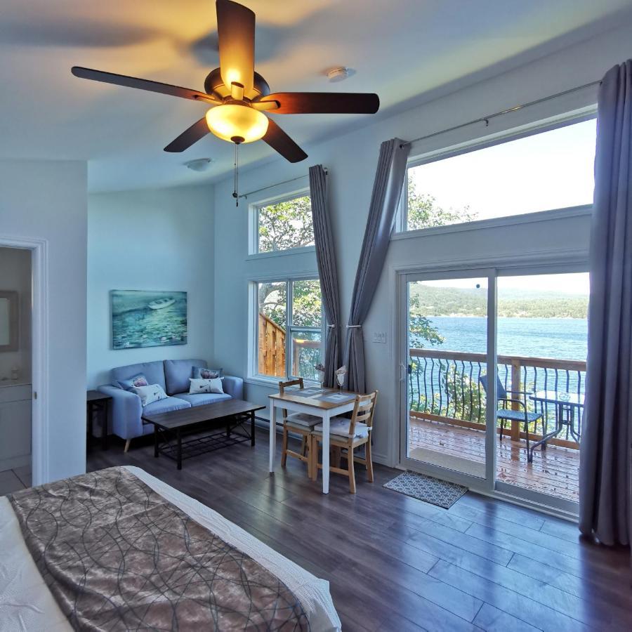 Knotty Pine Ocean Front - Adults Only *