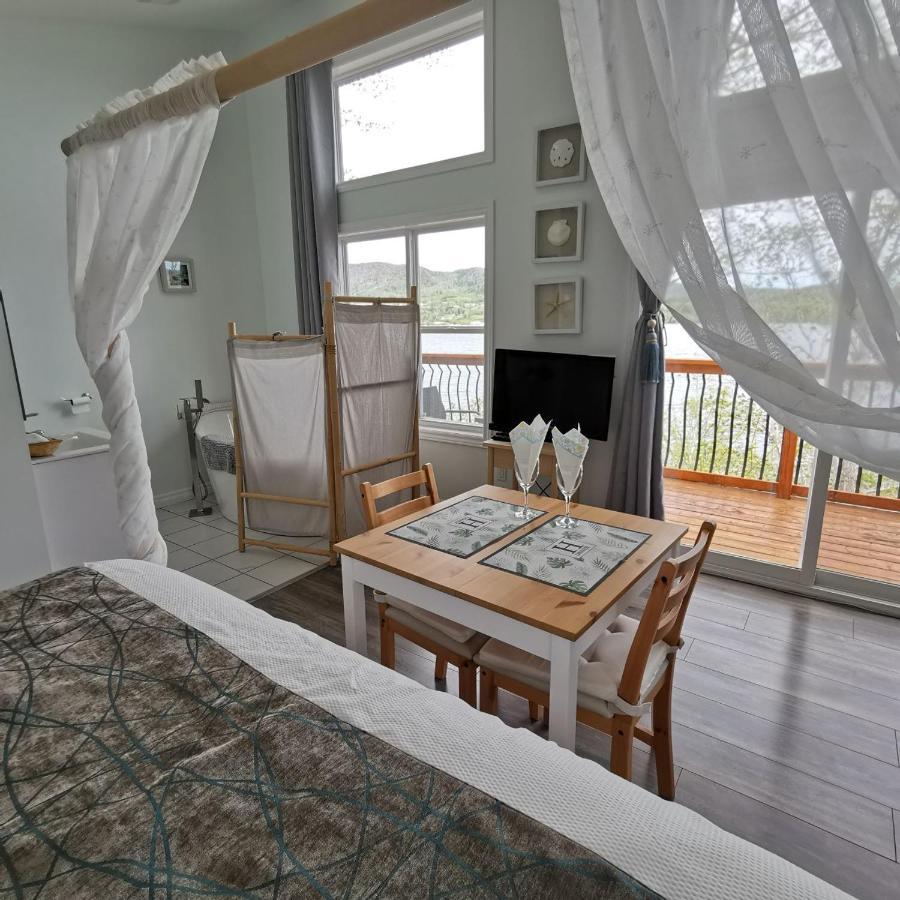 Knotty Pine Ocean Front - Adults Only