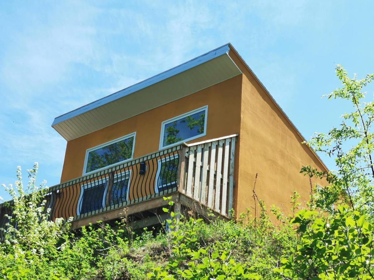 Knotty Pine Ocean Front - Adults Only