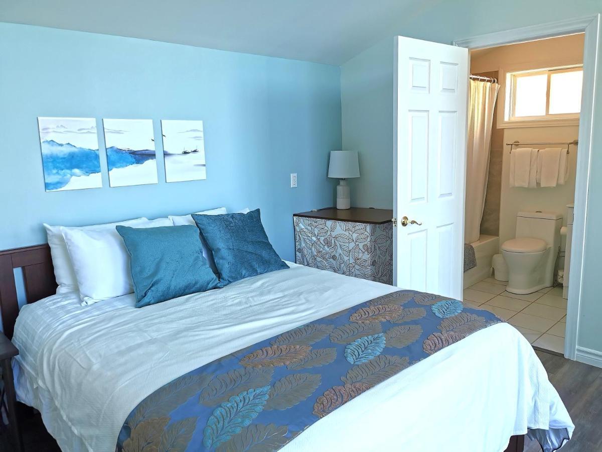 Knotty Pine Ocean Front - Adults Only Lodge Ingonish
